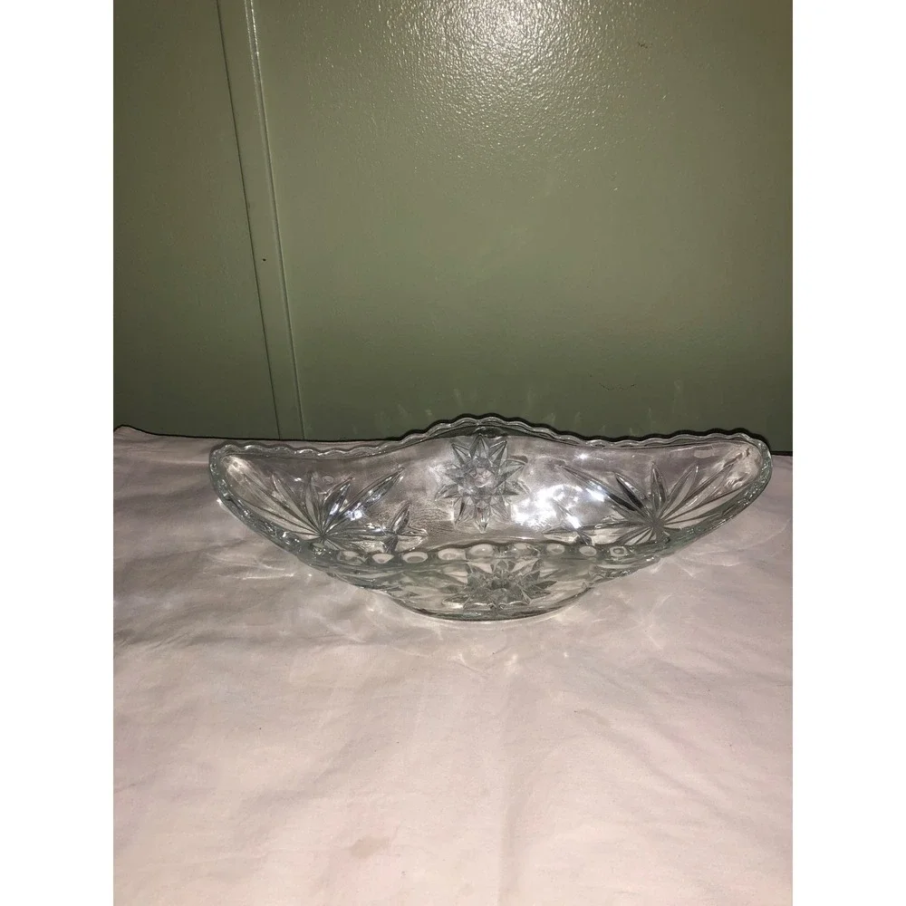 N/A elegant oval